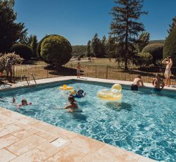 Piscine du Domaine de Puyharas en Provence